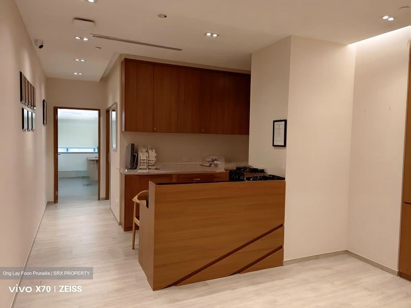 Mount Elizabeth Novena Hospital (D12), Retail #580604401